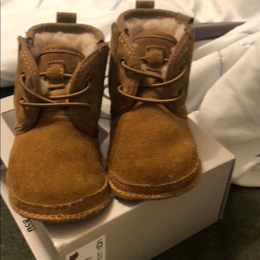 Infant uggs